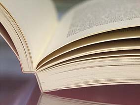 Fertigung von klebegebundenen Bücher